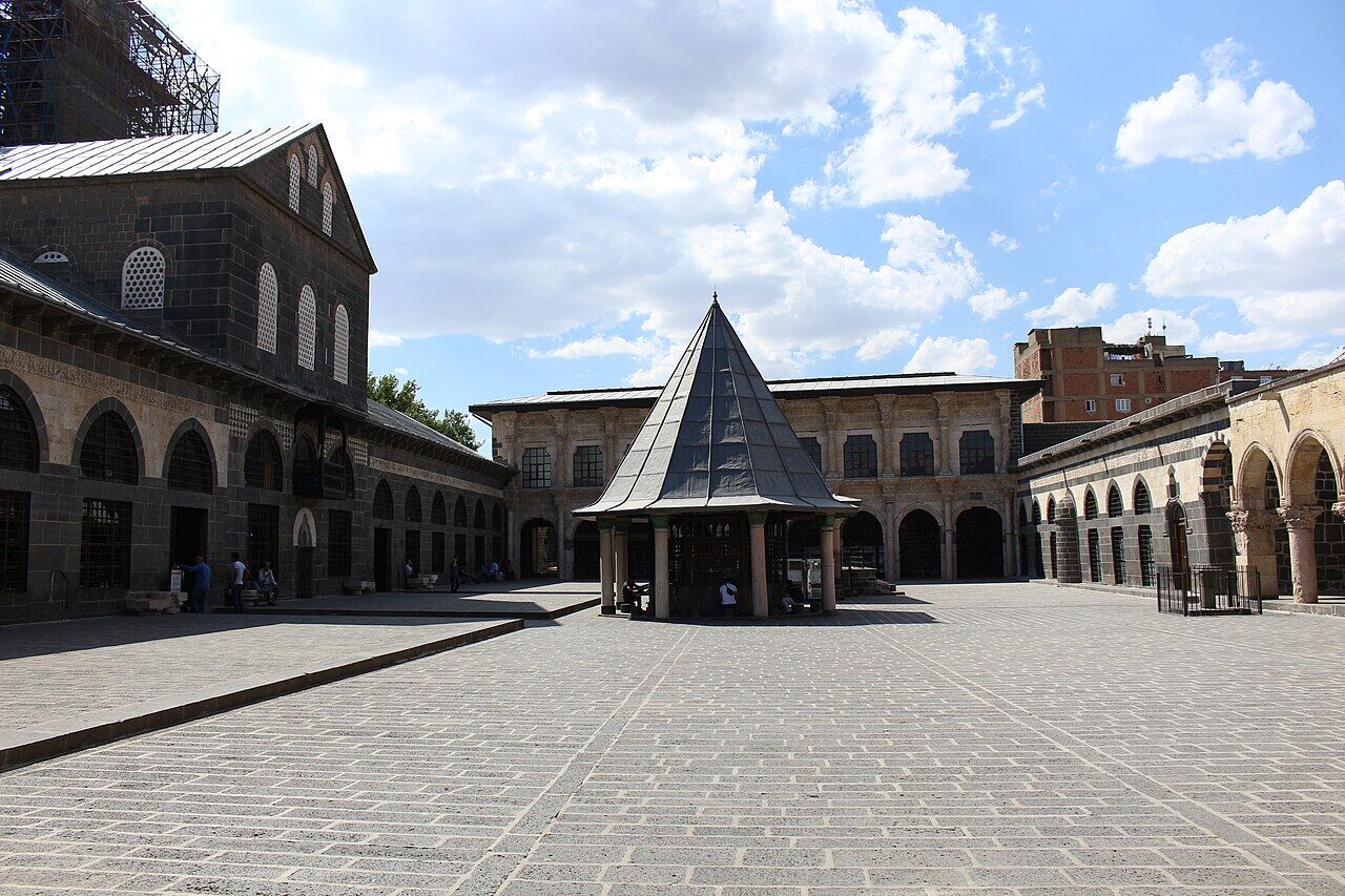 Diyarbakır Surları